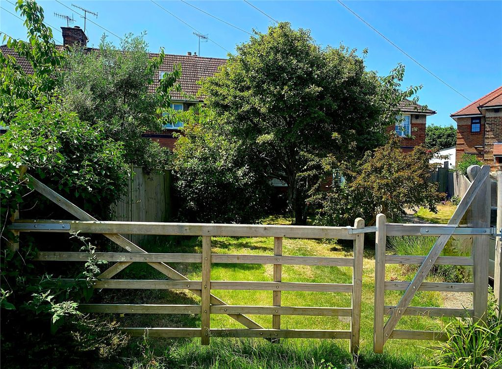 Property photo 2 of 43 Picture No. 54