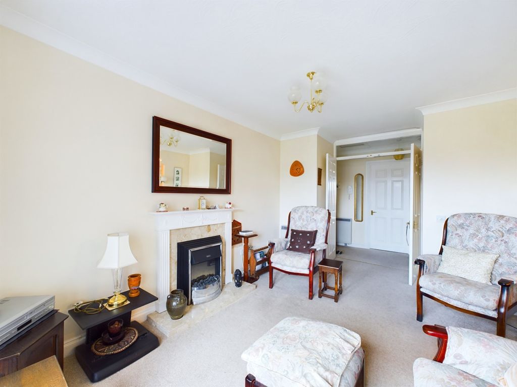 Property photo 2 of 12 60000291-Hr-5