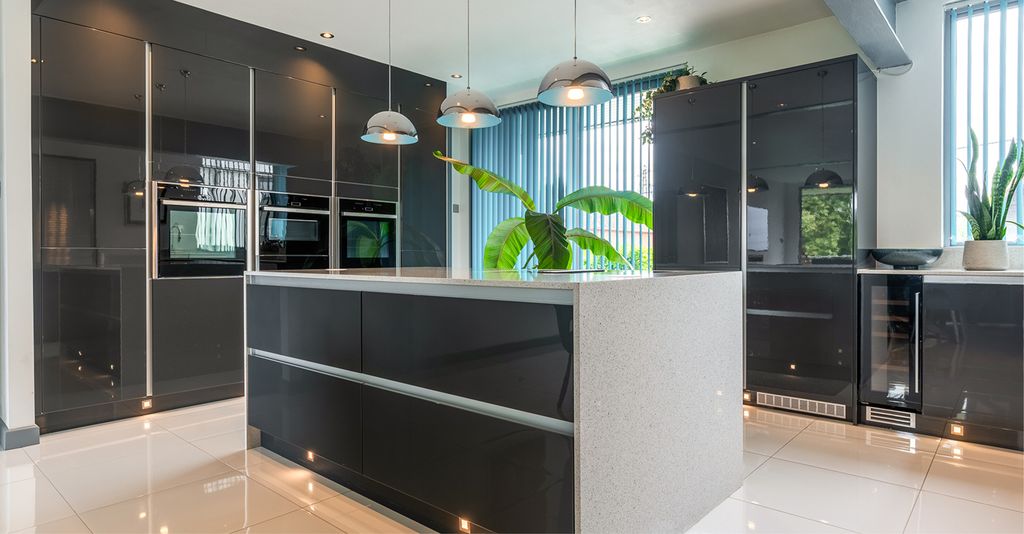 Property photo 3 of 40