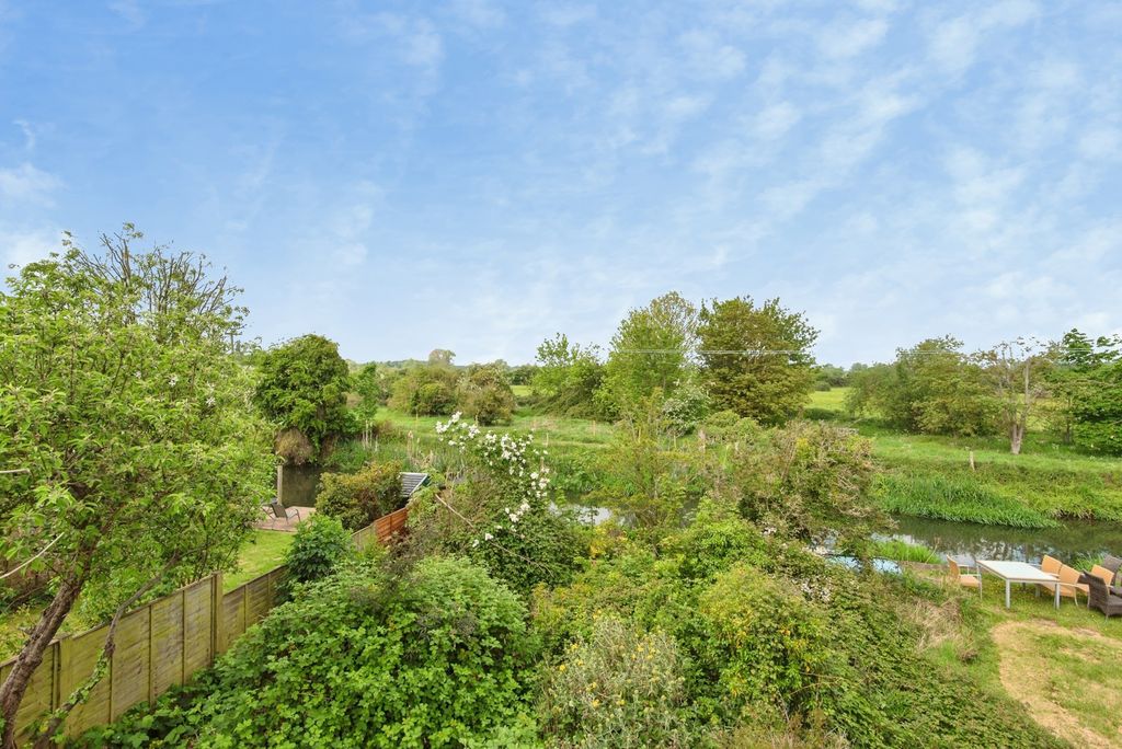 Property photo 3 of 15 Pbox-Img.Jpg