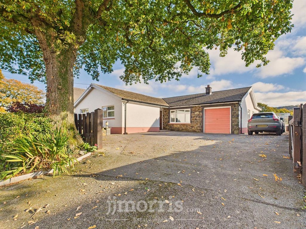 Property photo 1 of 32 Cam02878G0-Pr0092-Still023.Jpg