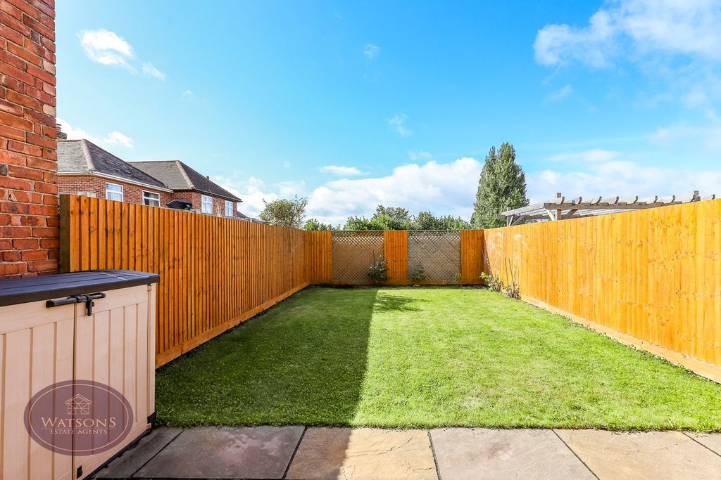 Property photo 2 of 24