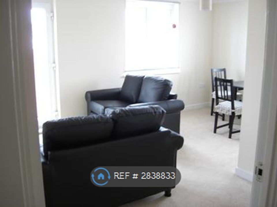 Property photo 3 of 3 Lounge