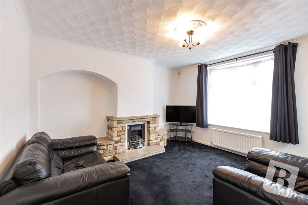 Property photo 2 of 20 Lounge