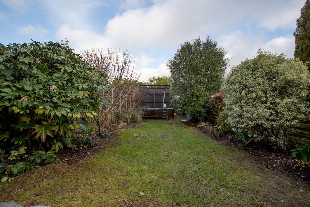 Additional image 22 of 3 bed semi-detached house for saleByrefield Road, Guildford GU2