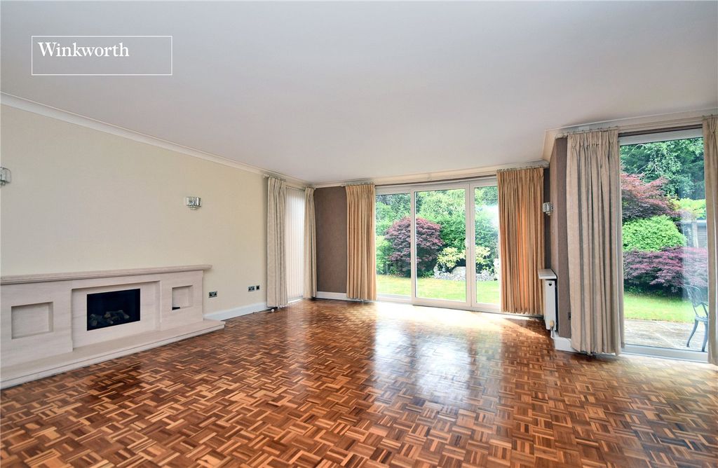 Property photo 2 of 21 Picture No. 32