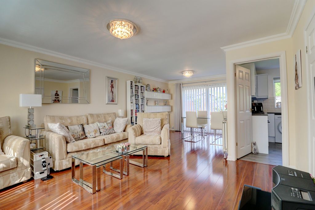 Property photo 3 of 13 Picture No. 04