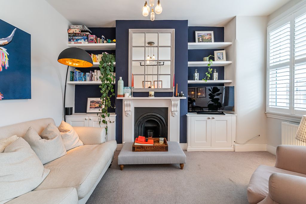 Property photo 3 of 18