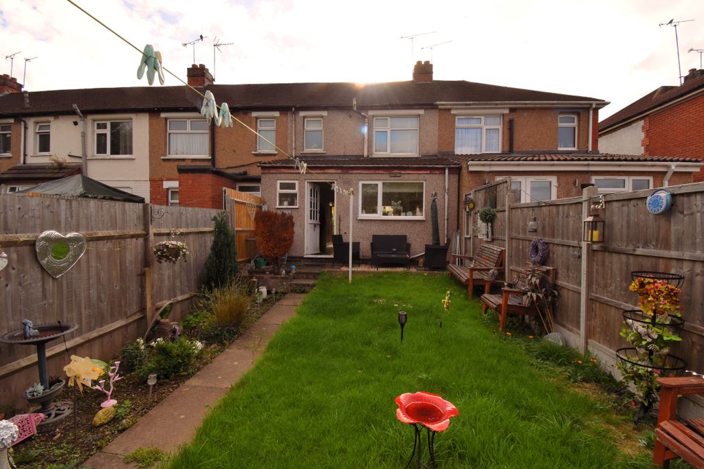 Property photo 3 of 3