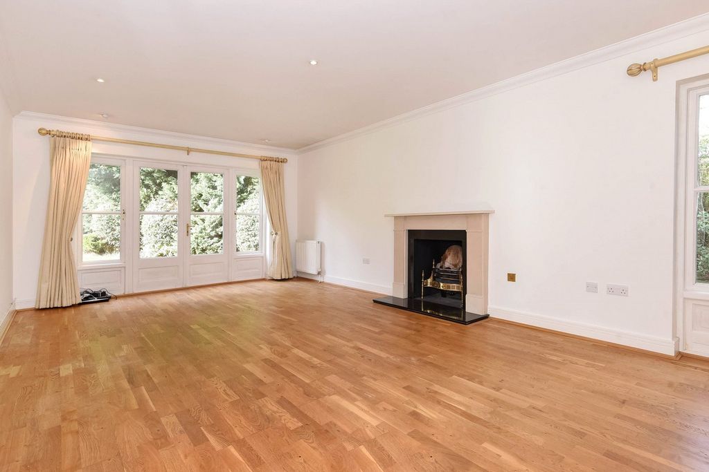 Property photo 3 of 11 Reception Room