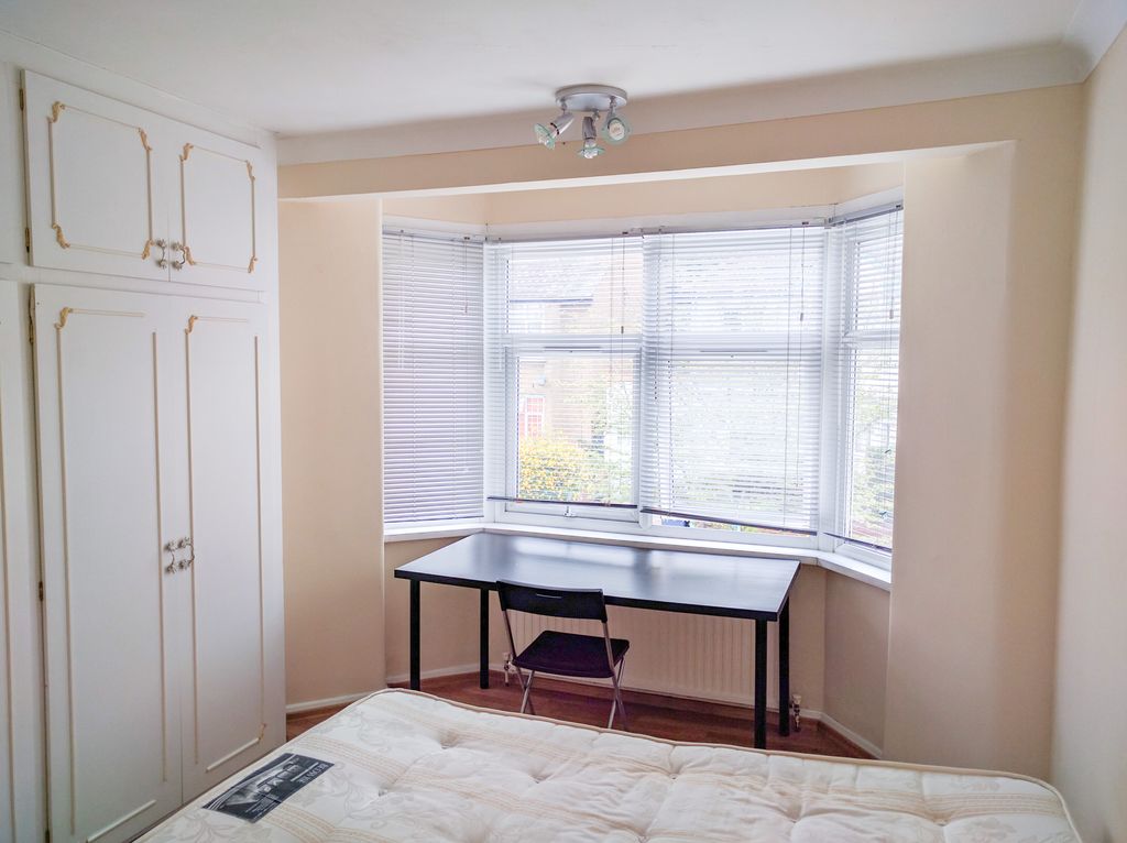 Property photo 1 of 4