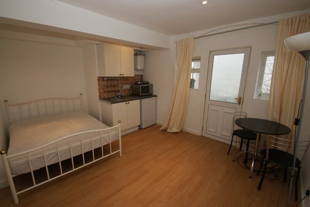 Property photo 2 of 4 14 Southleigh Base l