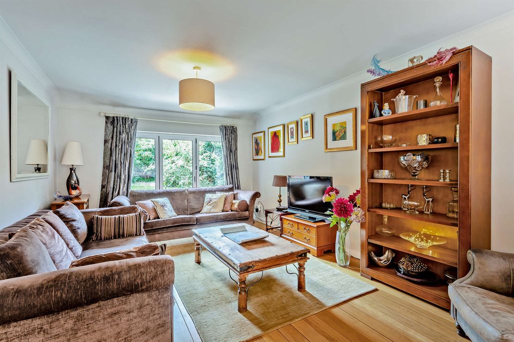 Property photo 3 of 15