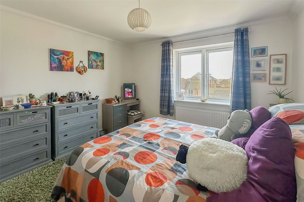 Property photo 3 of 19 Picture No. 06