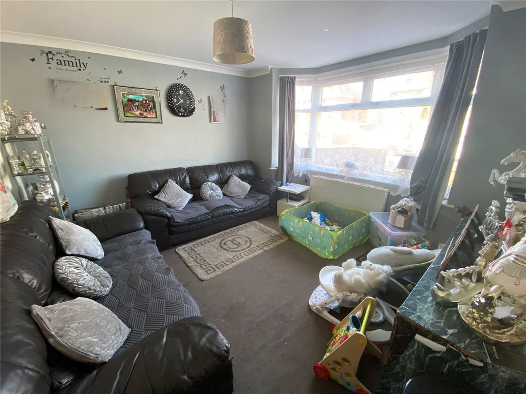 Property photo 2 of 10 Picture No. 13