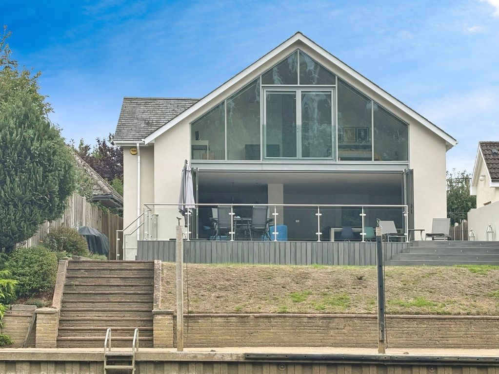 Property photo 1 of 29