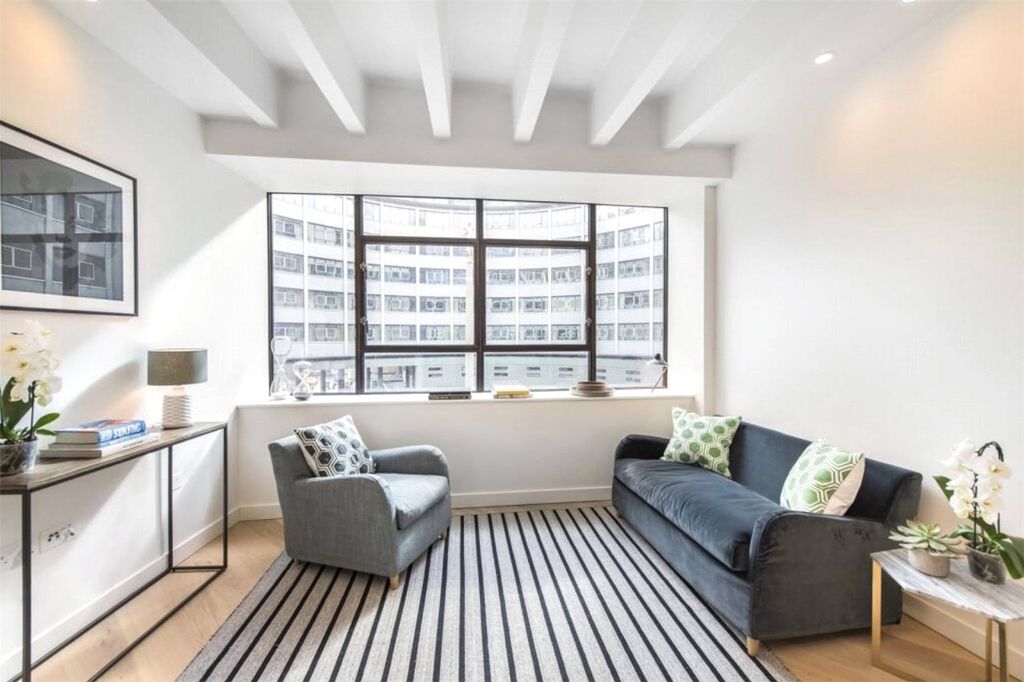 Property photo 1 of 10 Picture No. 02