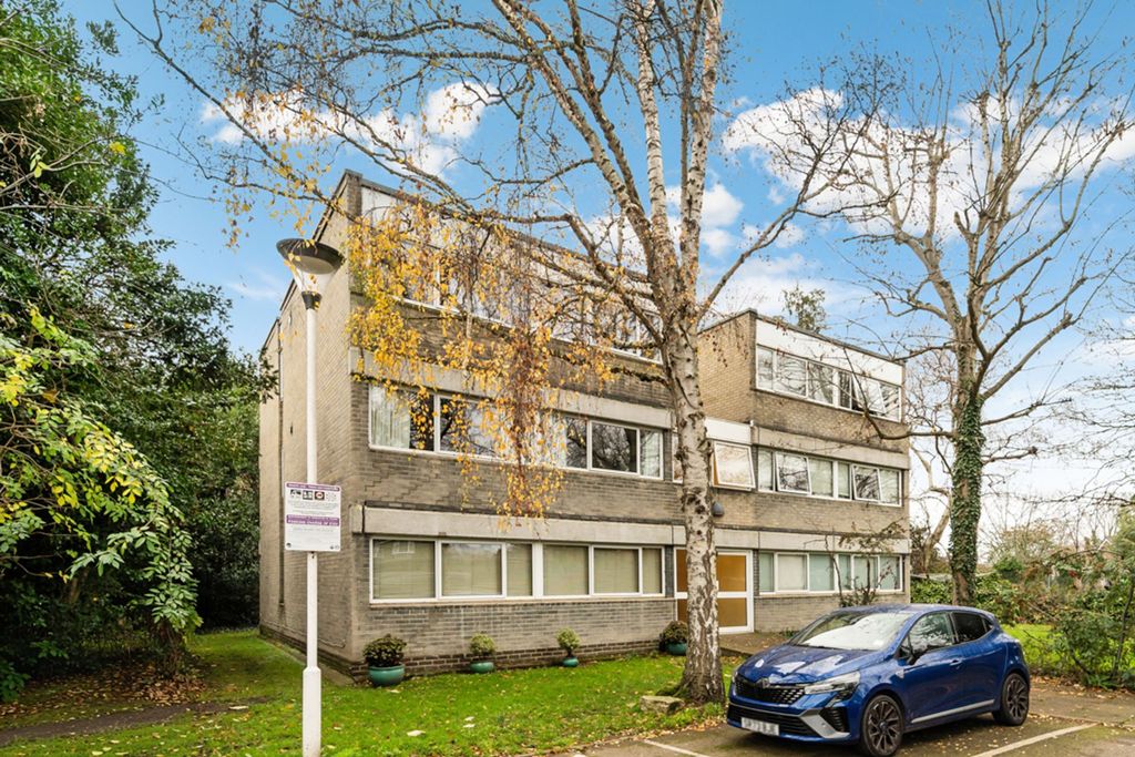 Property photo 3 of 15