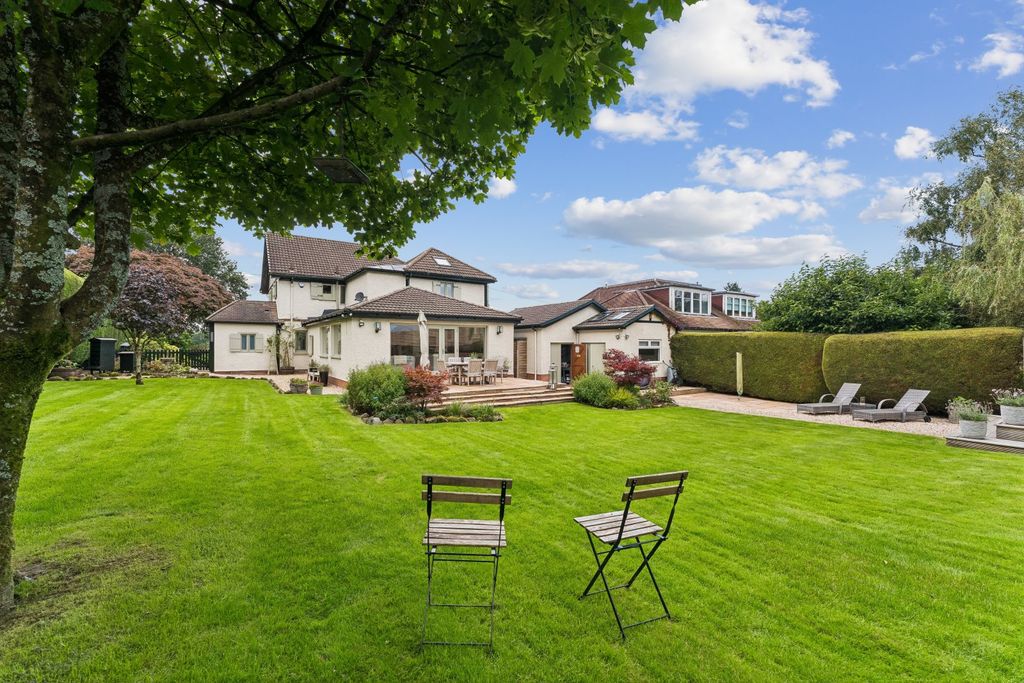 Property photo 2 of 63 Picture No. 59