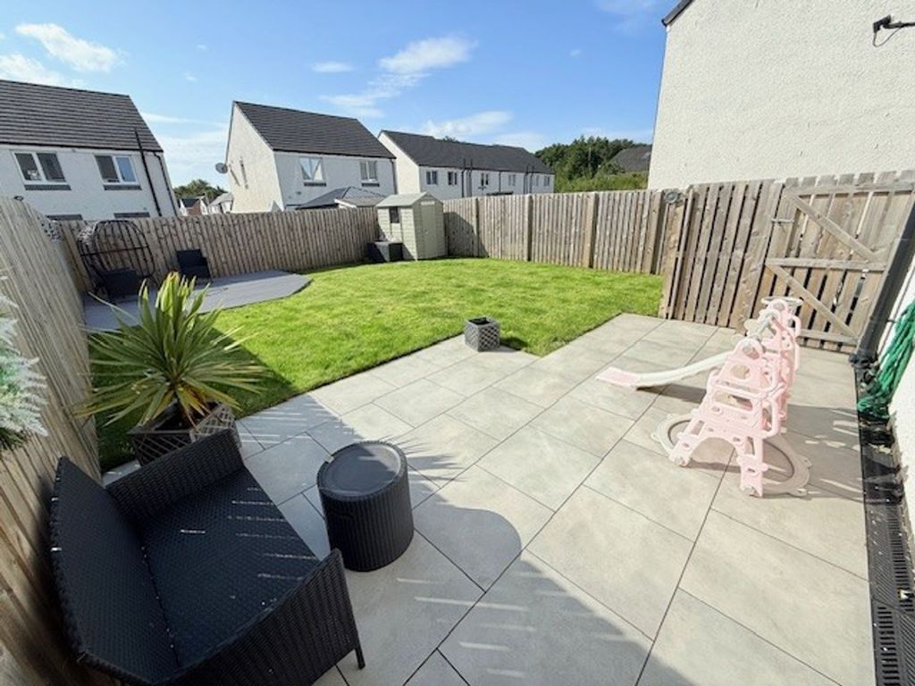 Property photo 2 of 24