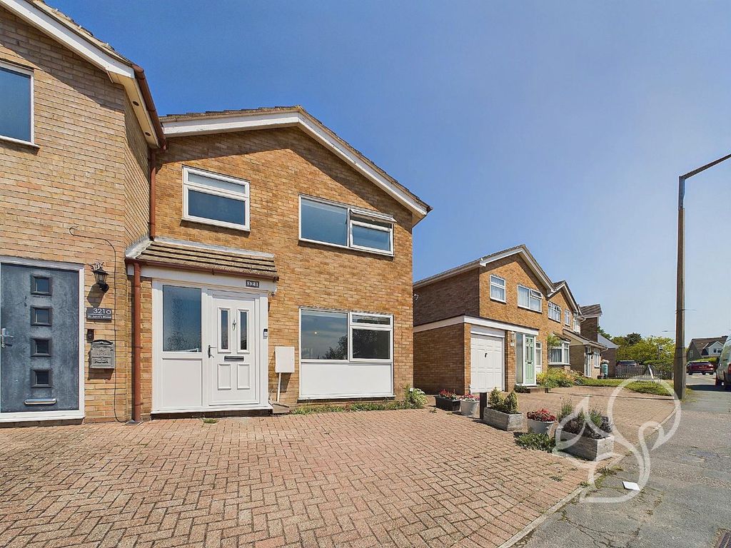 Property photo 1 of 27 Cam01659G0-Pr0110-Still026.Jpg