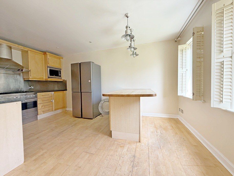Property photo 3 of 13 Gallery