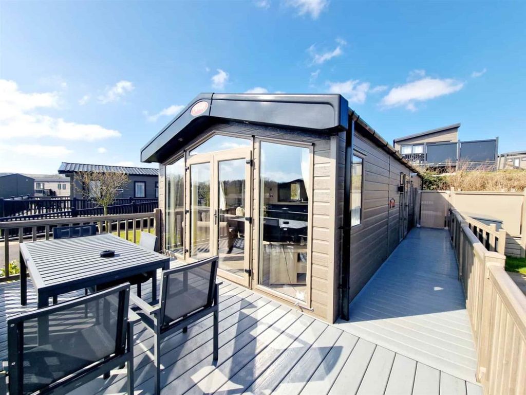 Property photo 1 of 15 644-1.Jpg