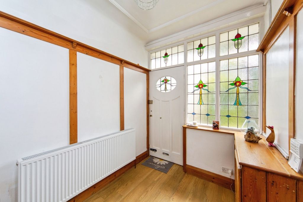 Property photo 3 of 27 Pbox-Img.Jpg