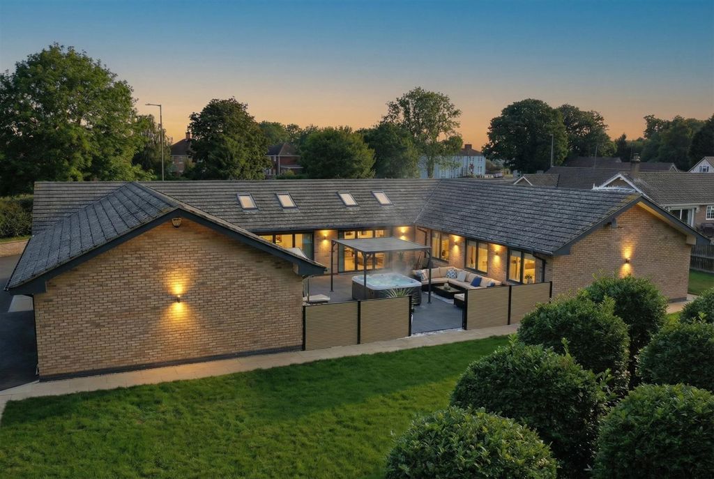 Property photo 1 of 26 Image-3x2-2528x1696 (24).Jpg