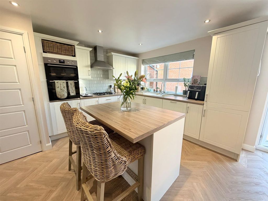 Property photo 3 of 24 Pm.Jpeg