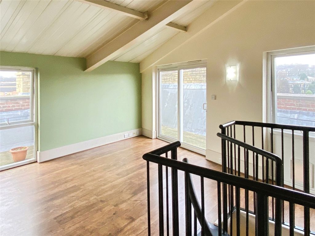 Additional image 4 of 2 bed flat for saleBradford Road, Dewsbury WF13