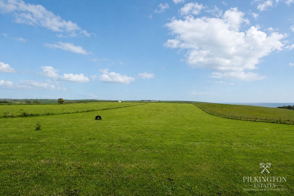 Property photo 1 of 5 5187221