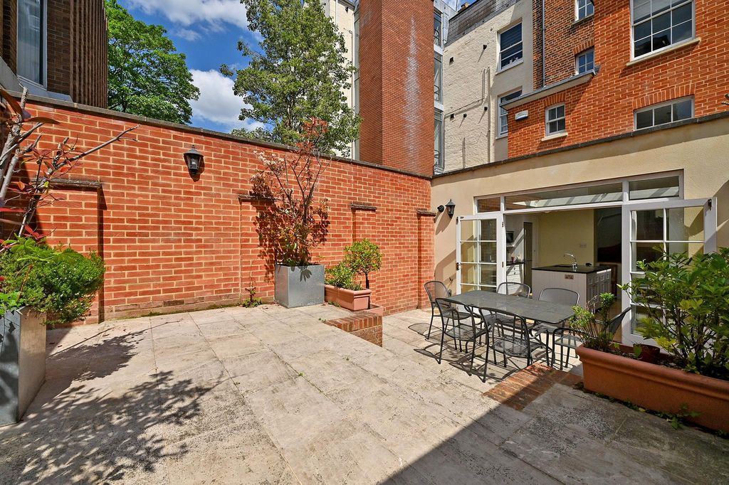 Additional image 18 of 5 bed town house for saleSt. John Street, Oxford, Oxfordshire OX1