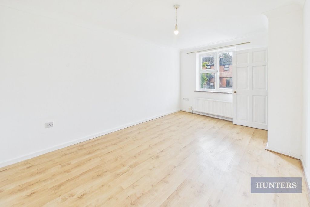 Property photo 2 of 14 Cam05152G0-Pr0395-Still019.Jpg