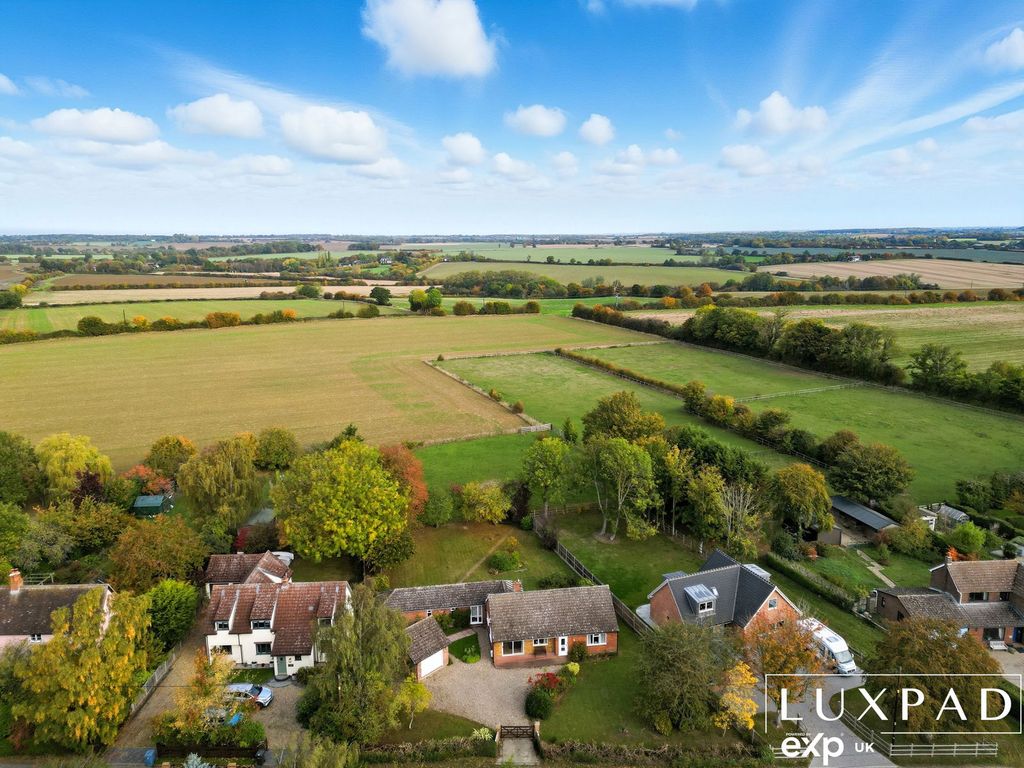 Property photo 2 of 24