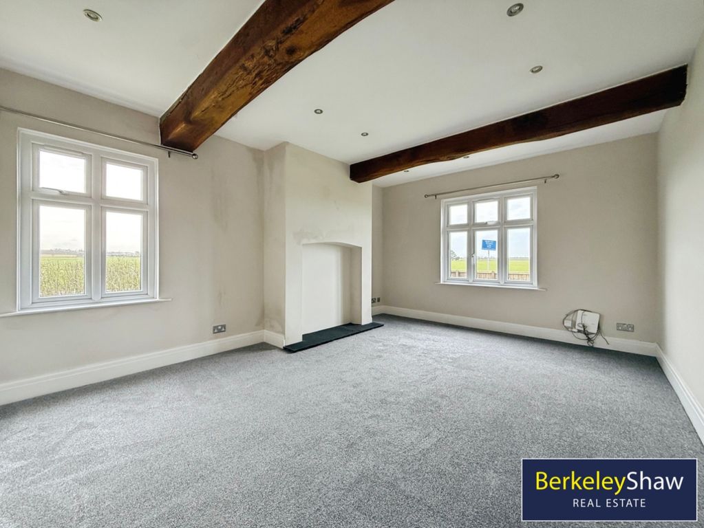 Property photo 3 of 36 Pbox-Img.Jpg