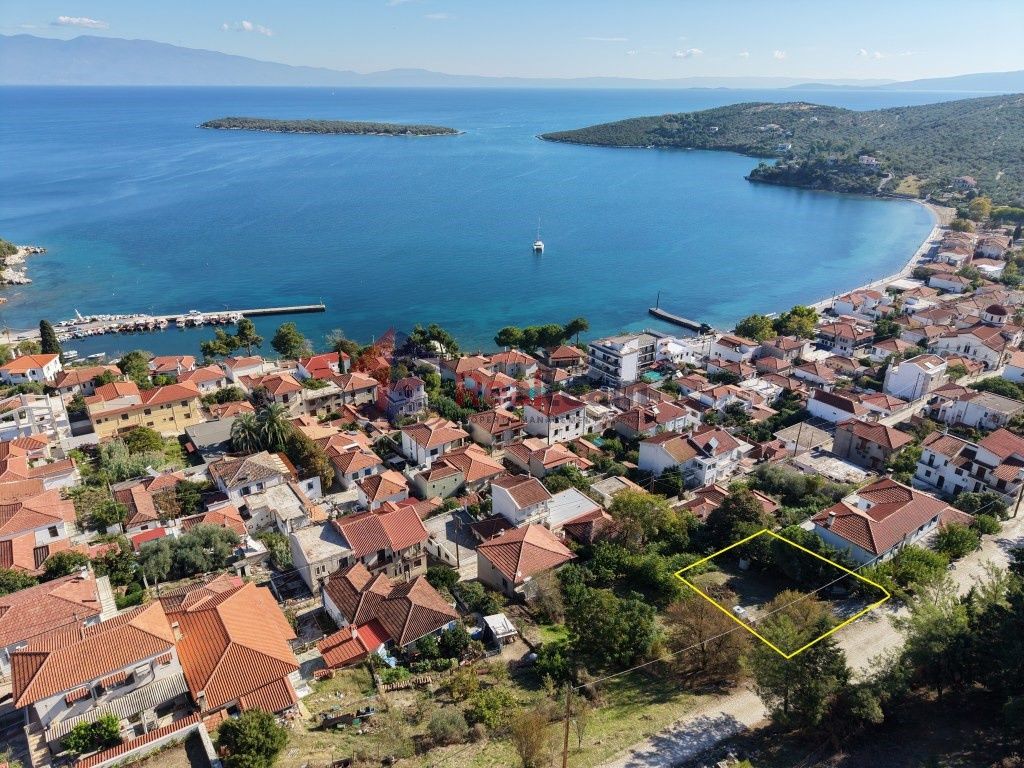 Property photo 1 of 25