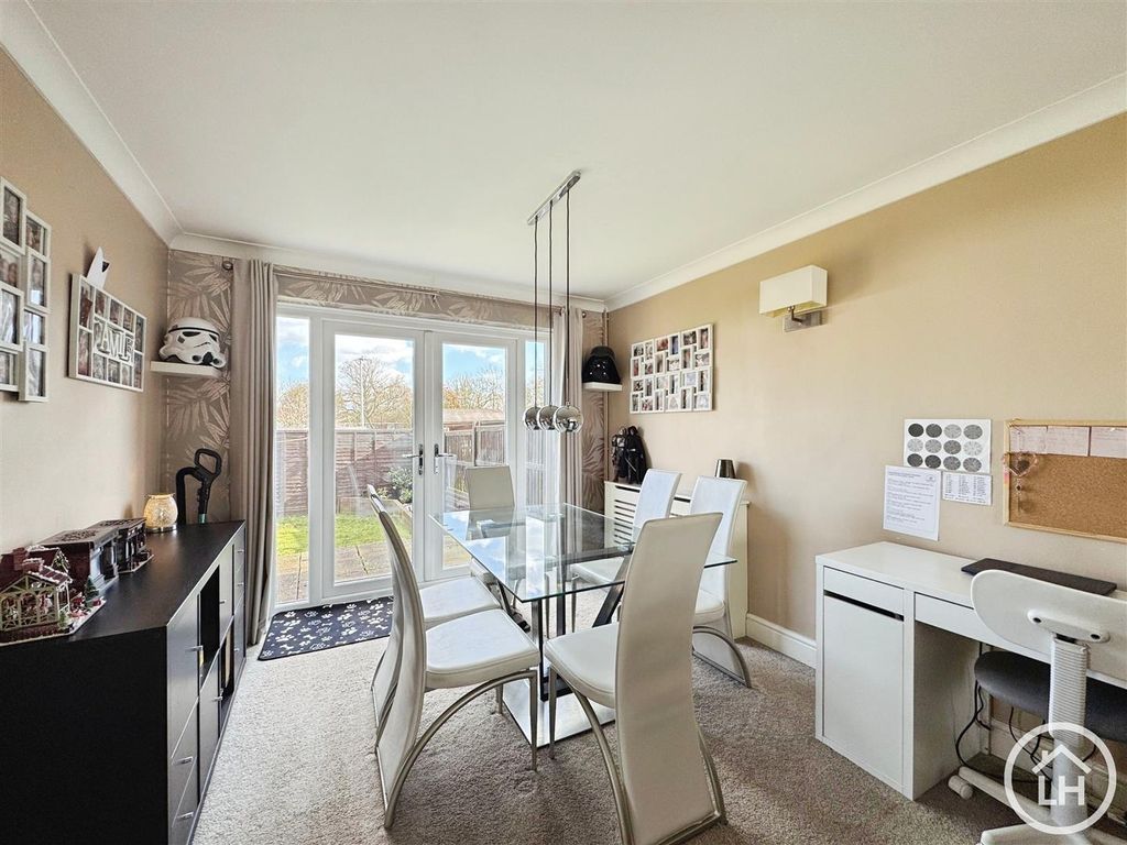 Property photo 2 of 12 Dining Room