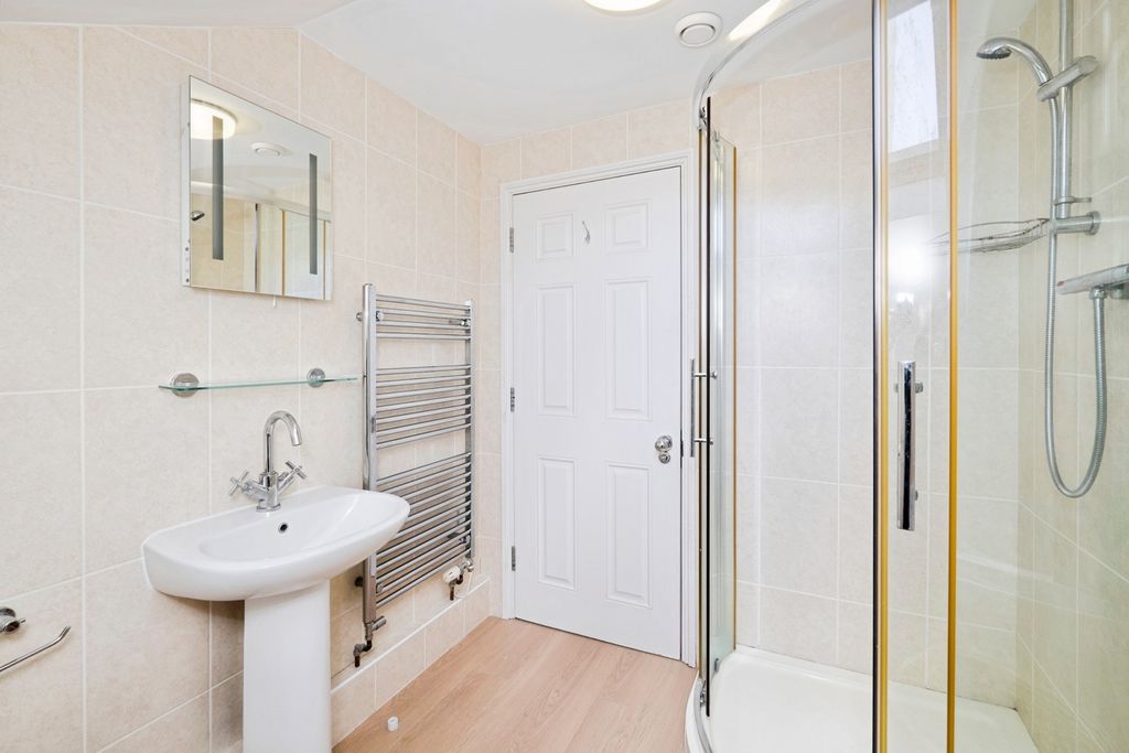 Additional image 12 of 3 bed flat for saleAlverton Road, Penzance, Cornwall TR18