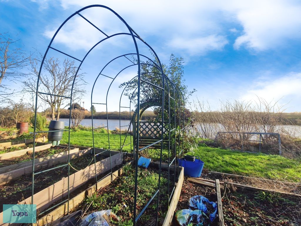 Property photo 2 of 11 277c037F-1000085327