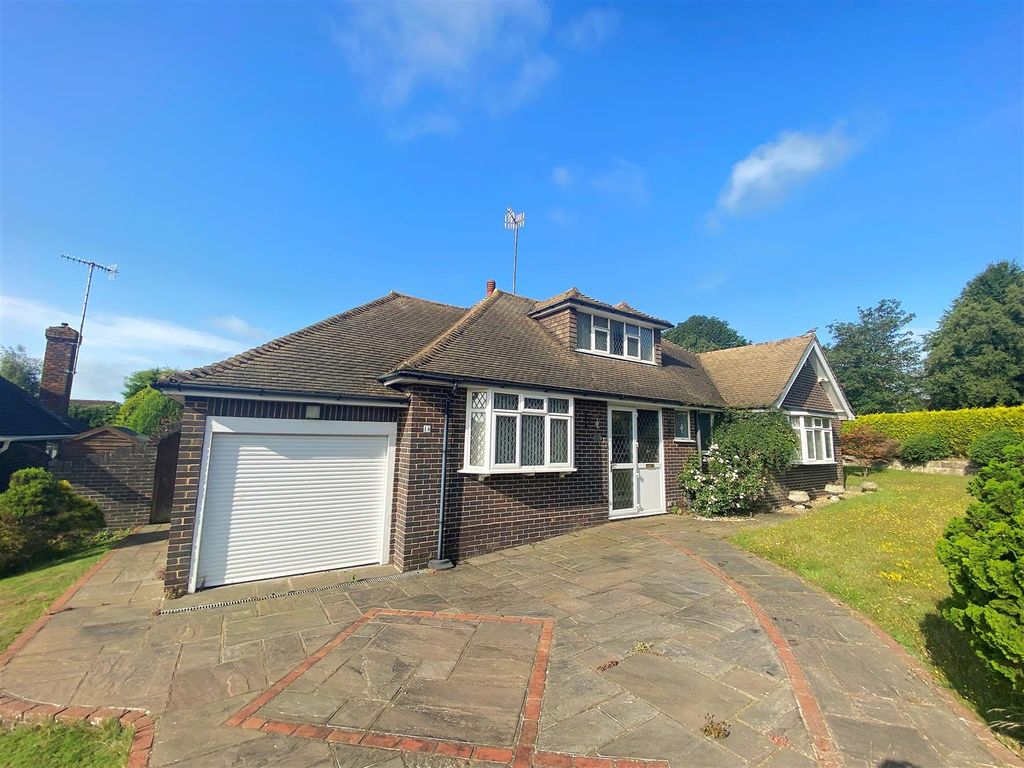 Property photo 1 of 17 14 Ravens Close - Front2.Jpg