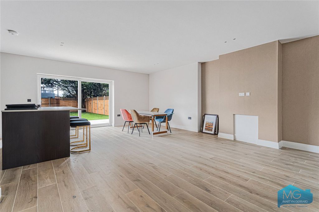 Property photo 3 of 35 Picture No. 51