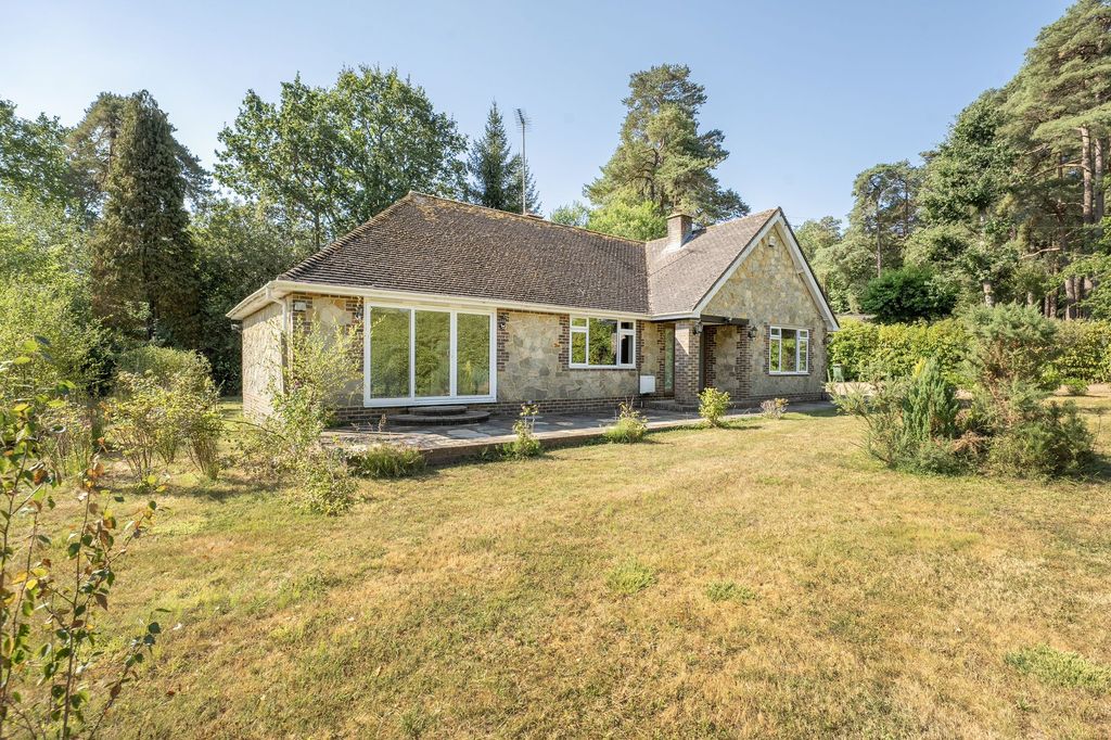 Property photo 1 of 27