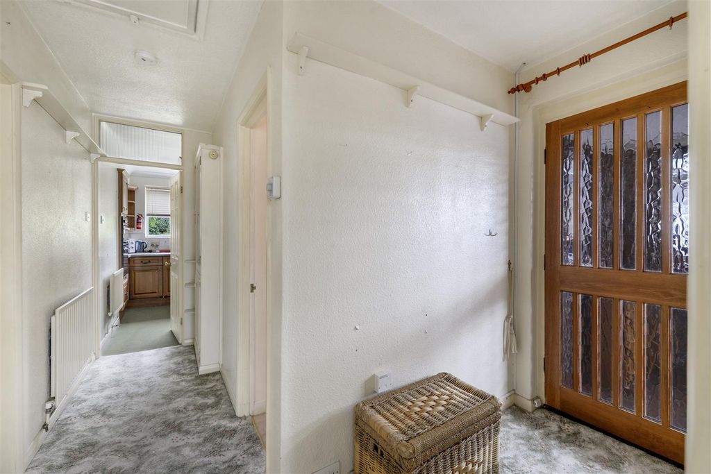 Property photo 3 of 11 02.