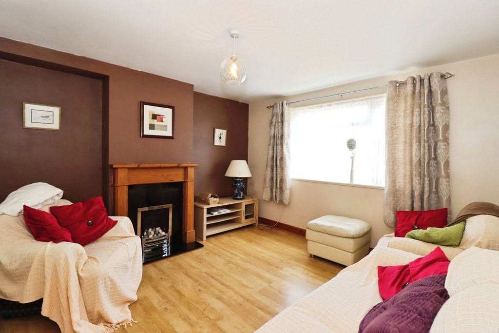 Property photo 1 of 17 Picture No. 01