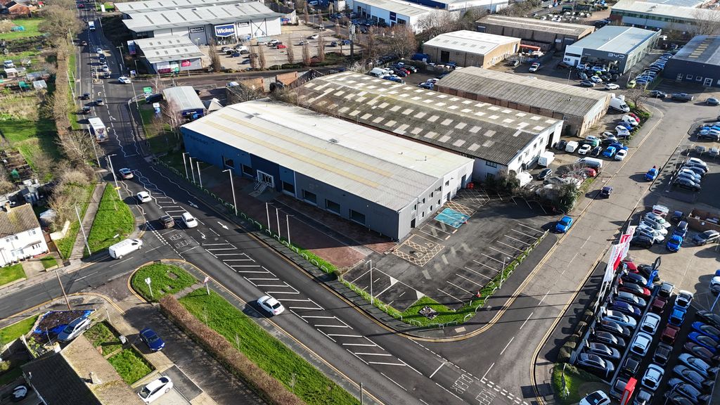 Property photo 1 of 7