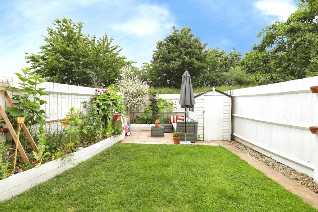 Property photo 2 of 17 Pbox-Img.Jpg