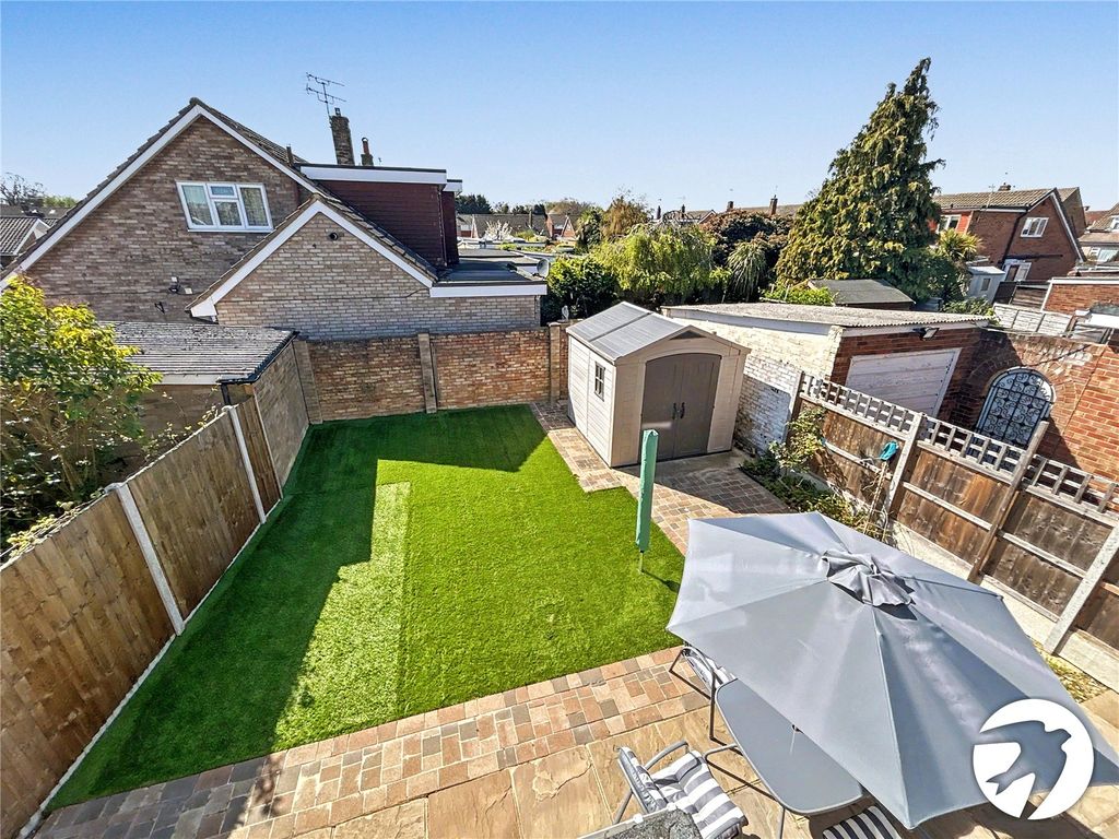 Property photo 1 of 28 Picture No. 12
