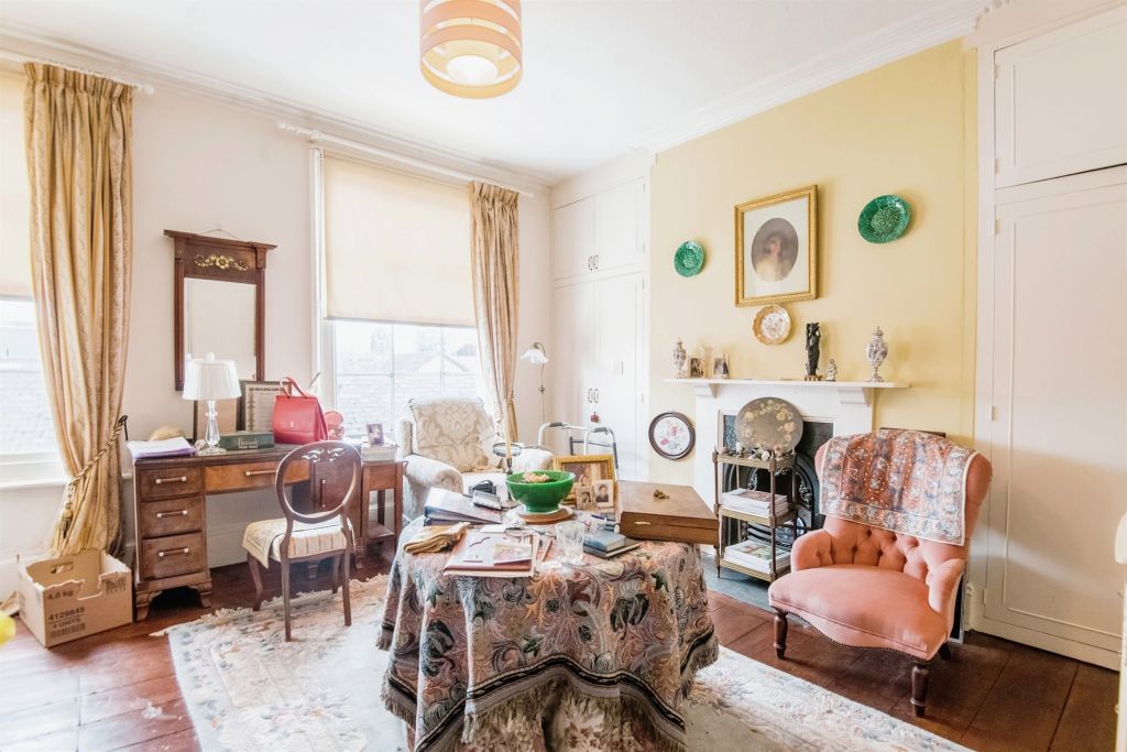 Property photo 3 of 14