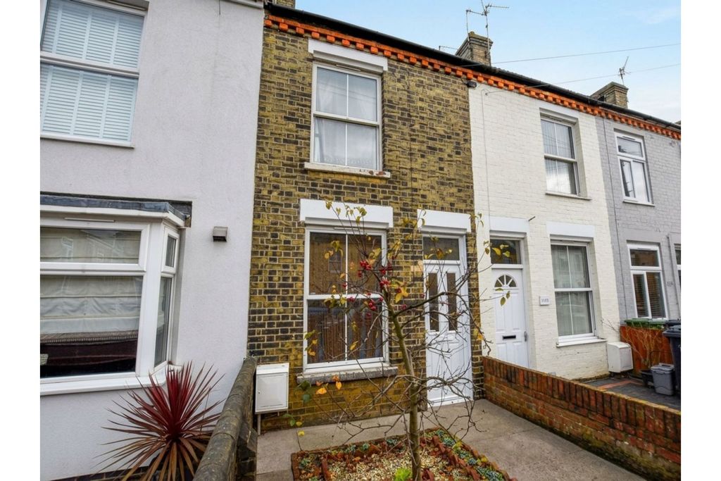 Property photo 1 of 9